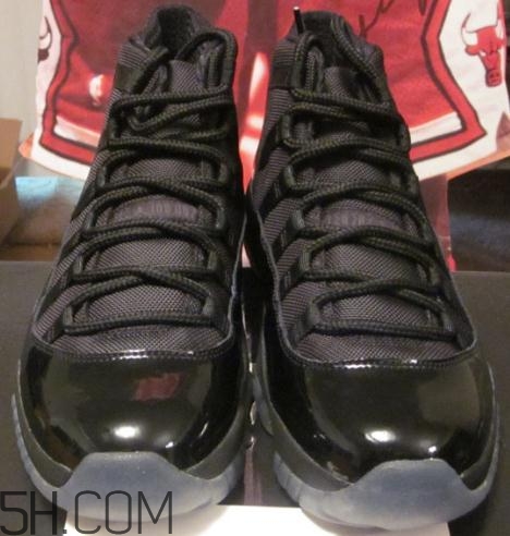 air jordan 11 blackout發(fā)售時間_多少錢？