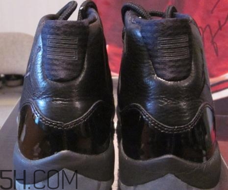 air jordan 11 blackout發(fā)售時間_多少錢？