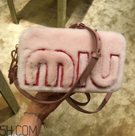 miumiu包包一般多少錢？這么仙的包包千萬別錯過