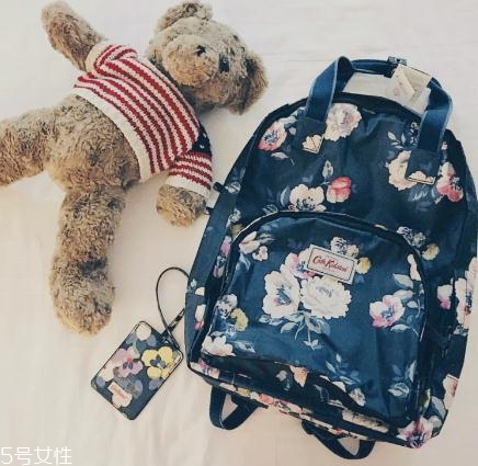 cath kidston是什么牌子？少女最愛(ài)的小碎花風(fēng)代表