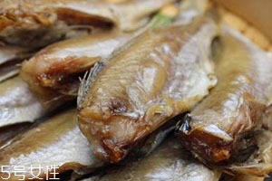 黃魚(yú)干怎么曬 教你曬制黃魚(yú)干的方法