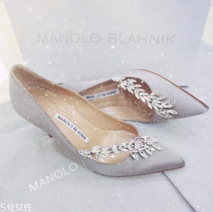 manolo blahnik是什么檔次？世界上最優(yōu)美的高跟鞋