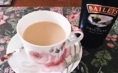 baileys是什么酒？大名鼎鼎的百利甜酒