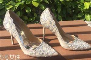 badgley mischka是奢侈品嗎？做最美最閃耀的新娘