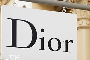 dior迪奧和香奈兒化妝品哪個(gè)好？檔次更高