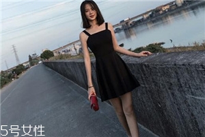 女生怎么穿有個(gè)性？做個(gè)性感又迷人的酷girl