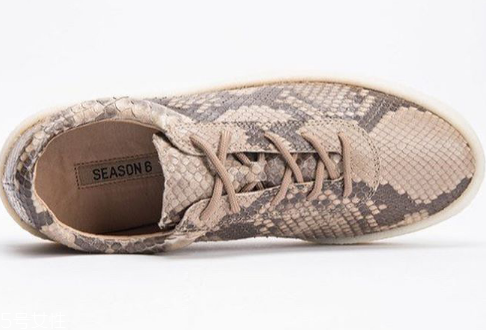 yeezy season 6蛇皮定制款多少錢(qián)？打造奢華運(yùn)動(dòng)風(fēng)