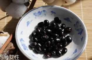 黑豆泡醋用生豆還是熟豆？熟不熟都可以