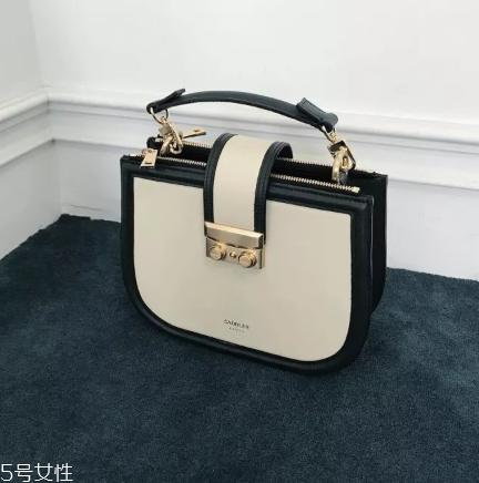 saddler seoul是什么牌子？終于不用撞包了