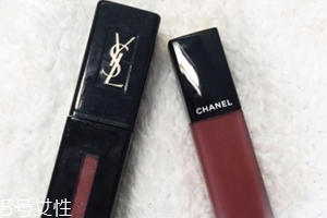 香奈兒唇釉154和ysl407試色對(duì)比