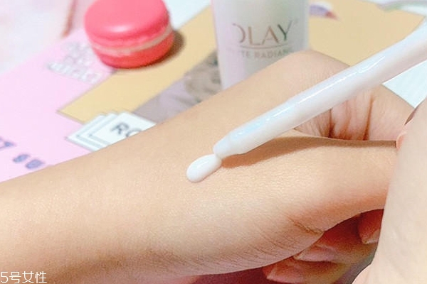 olay光感小白瓶孕婦能用嗎 olay光感小白瓶成分解析