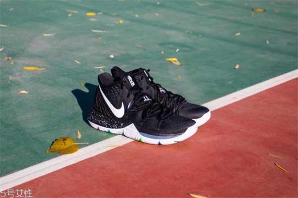 nike kyrie 5歐文5實(shí)戰(zhàn)測評 不能錯(cuò)過的上腳報(bào)告