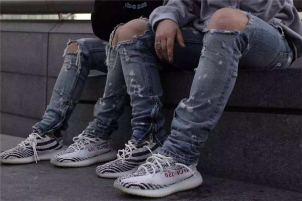 yeezy 350鞋底開裂怎么辦 yeezy鞋底開裂正常嗎