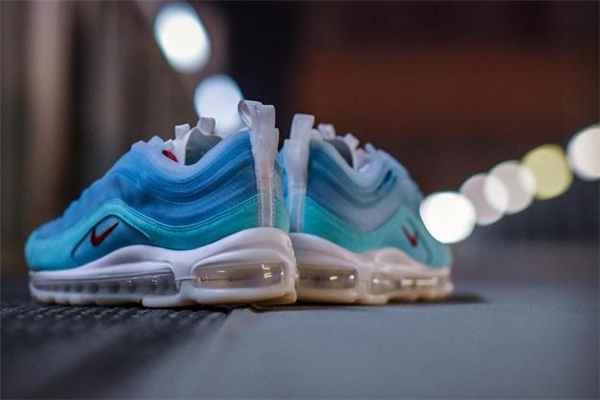 耐克air max 97萬花筒真假對比 am97萬花筒真假鑒定