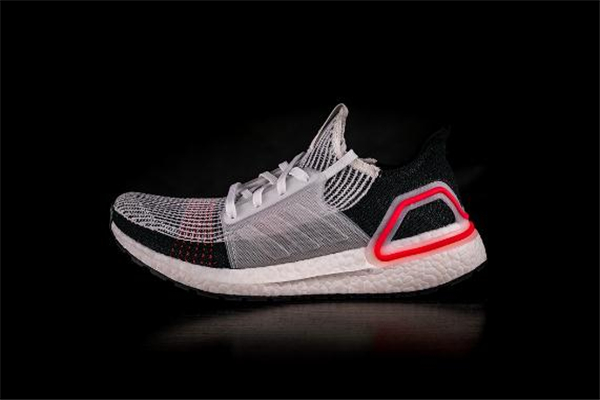 阿迪達斯ub19測評 ultraboost19腳感怎么樣