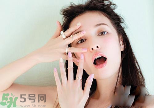 眼妝暈妝怎么辦？解救眼妝暈妝的方法