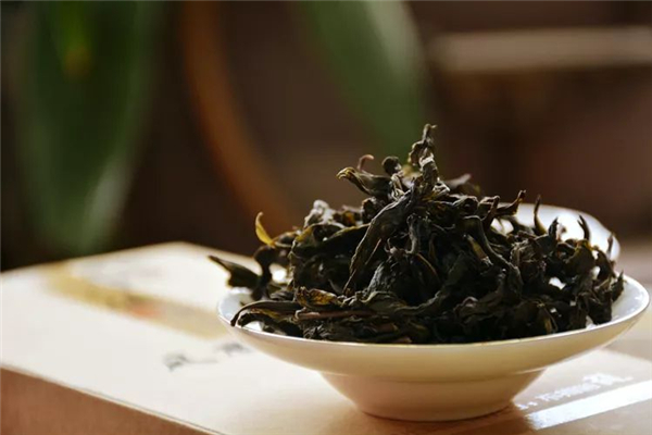 烏龍茶會導(dǎo)致便秘嗎 烏龍茶對胃好不好