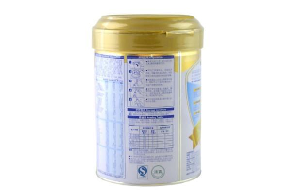 奶粉有結塊現(xiàn)象正常嗎 奶粉會導致便秘嗎