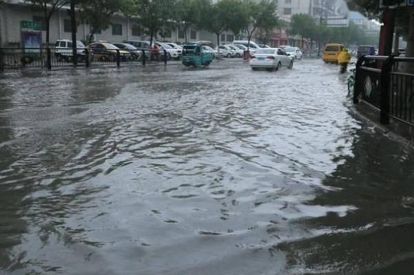 暴雨天氣會影響網(wǎng)絡(luò)嗎 暴雨天氣會打雷嗎