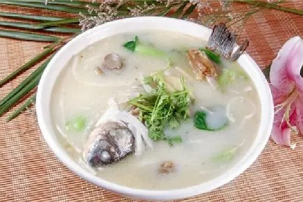 鯽魚(yú)湯會(huì)影響傷口愈合嗎 鯽魚(yú)湯不適合哪些人喝