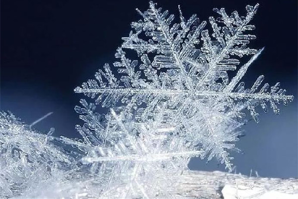 今年以來最大范圍雨雪來襲 雨雪天氣會影響飛機起飛嗎